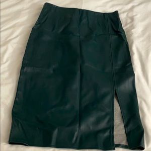 Green pencil skirt! Never worn!